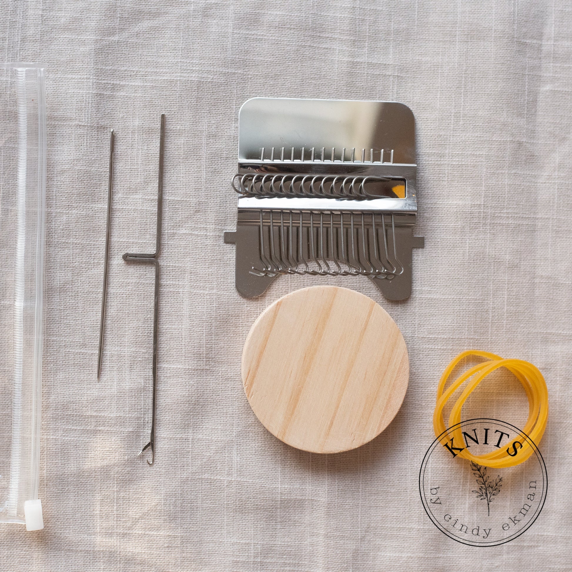 Knits.fi Mending Tool - Weaving Frame for Visible Mending & Repair | Maruchi Fibres