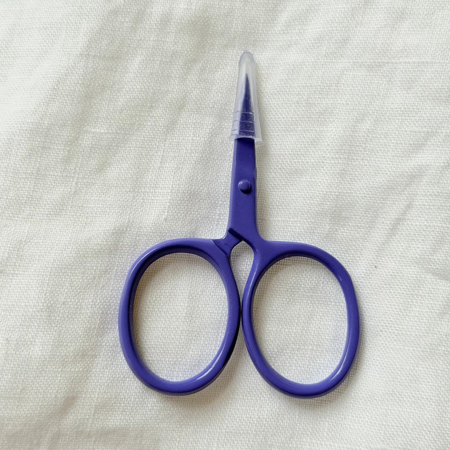 Small knitting scissors, purple